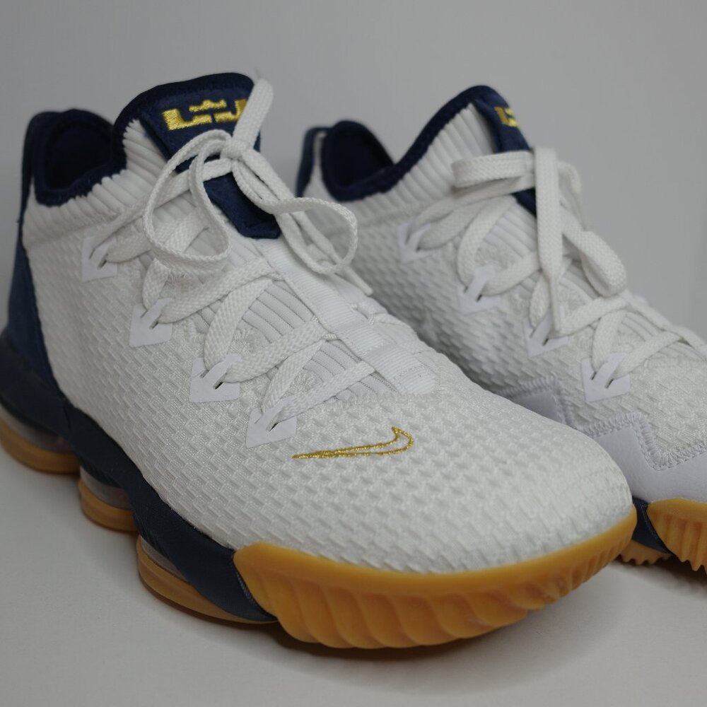 Nike LeBron 16 Low 'USA'